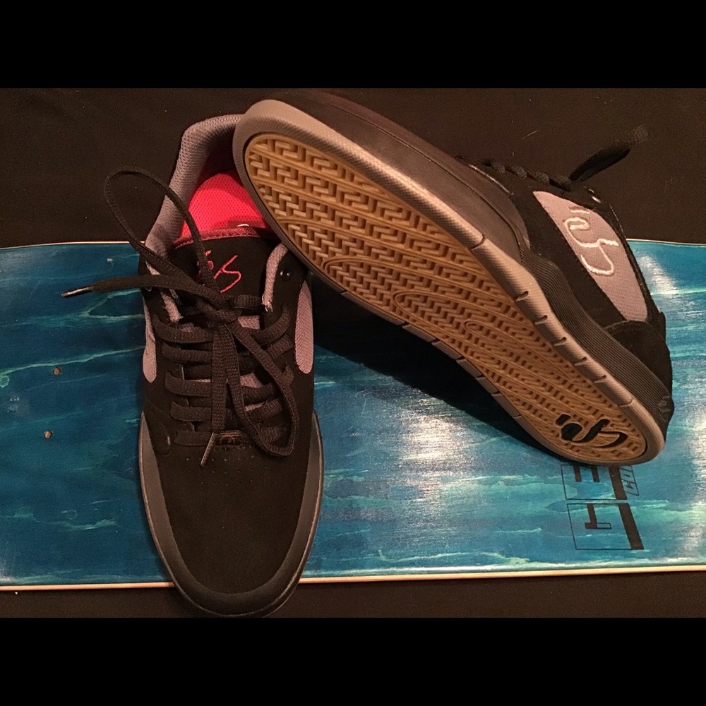 Es swift1.5 shoes black/grey size8 NIB Ronnie Creager